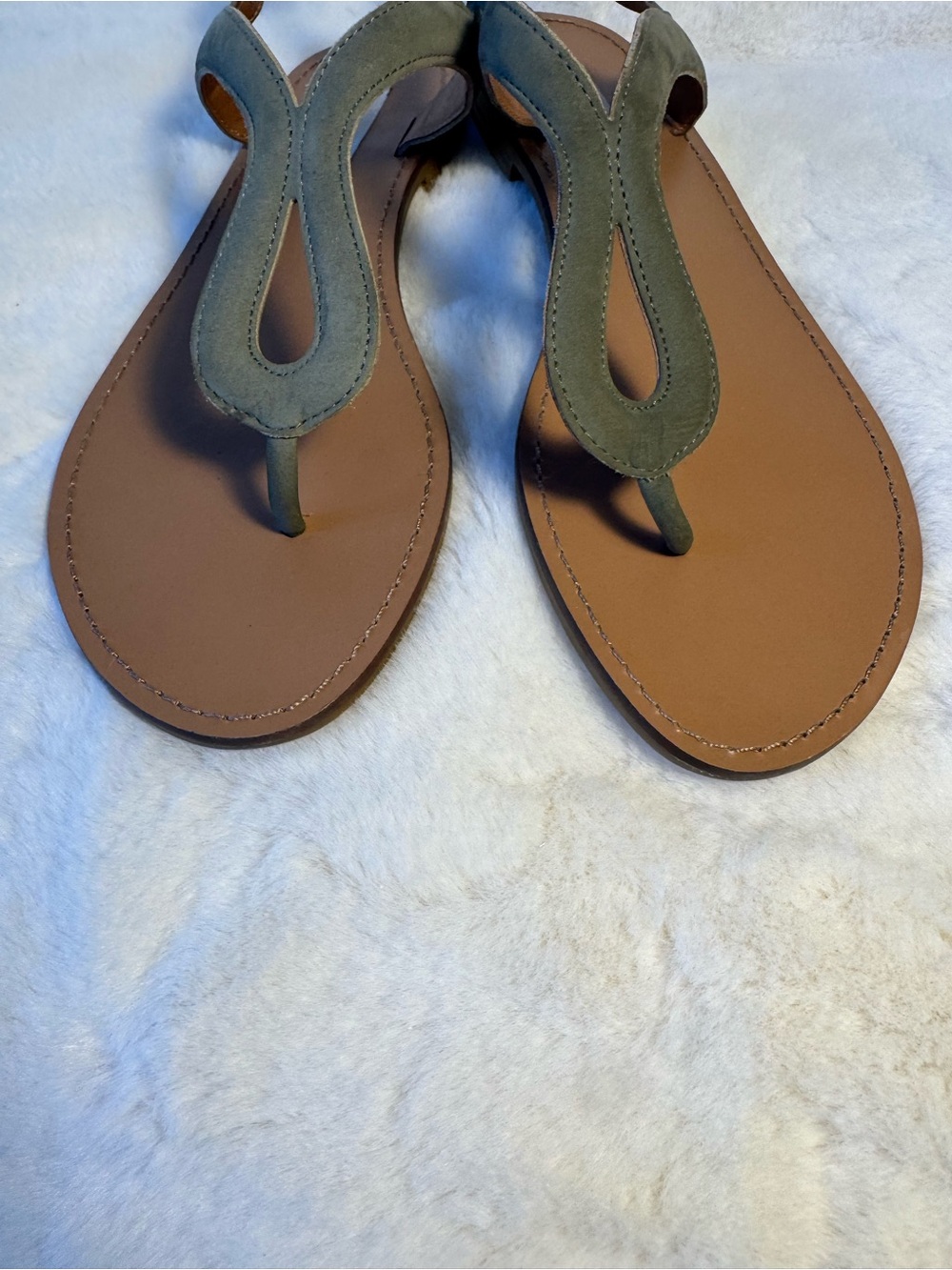 Steve Madden Olive Green Suede T-Strap Sandals for Women Size 9 - Picture 5 of 5